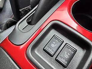 Used 2014 Nissan Juke Tekna Grey - Interior and Exterior details 14