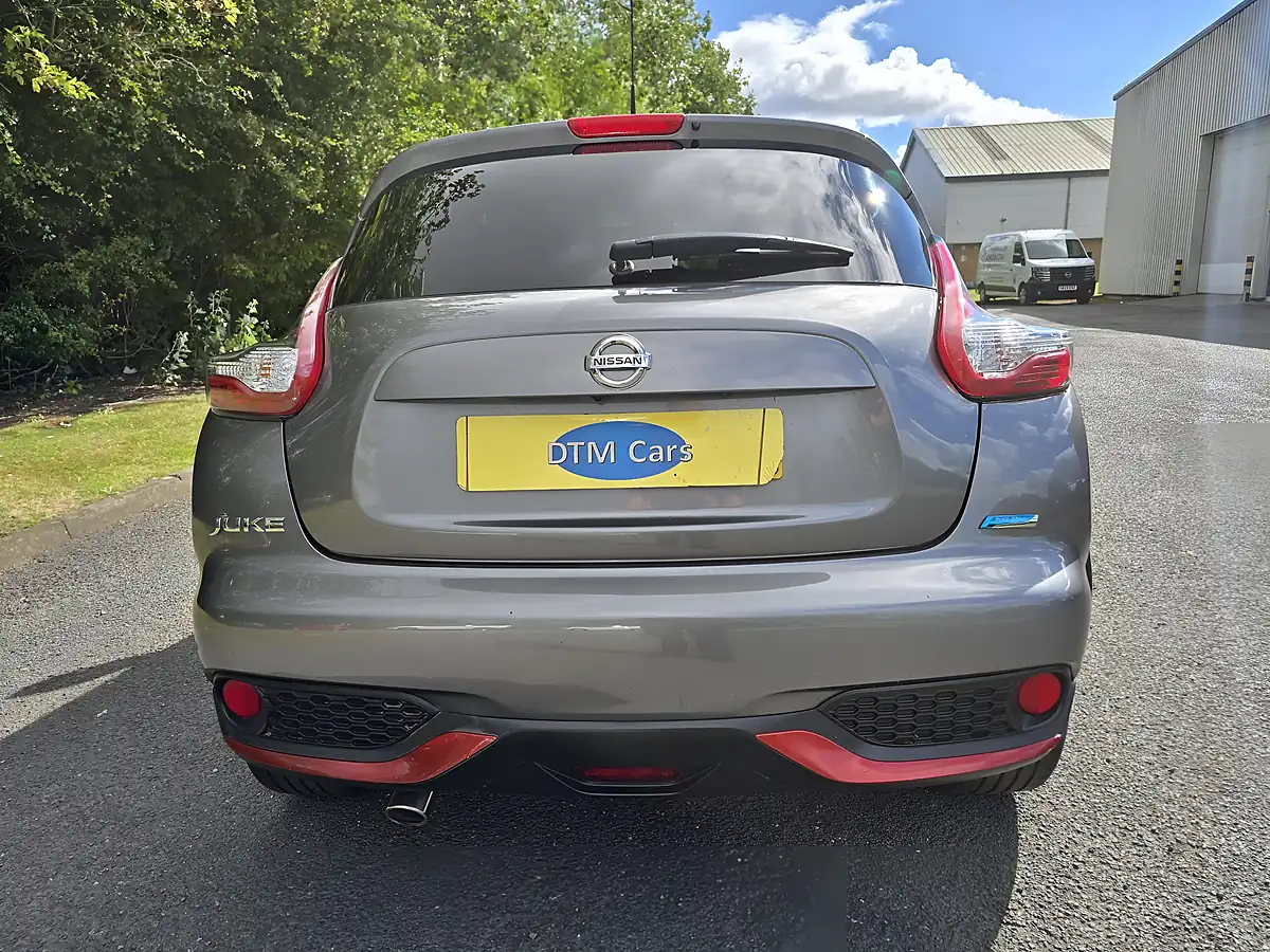 Used 2014 Nissan Juke Tekna Grey - Interior and Exterior details 18