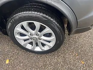 Used 2014 Nissan Juke Tekna Grey - Interior and Exterior details 11
