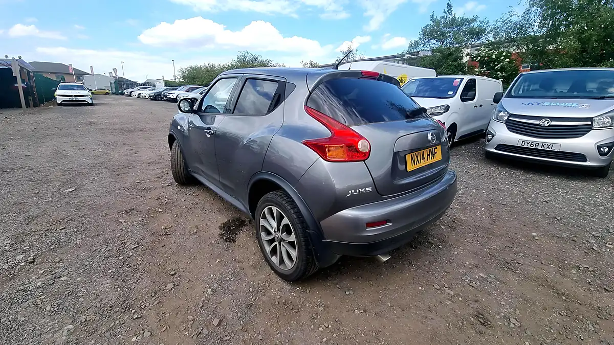 Used 2014 Nissan Juke Tekna Grey - Interior and Exterior details 4