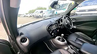 Used 2014 Nissan Juke Tekna Grey - Interior and Exterior details 6