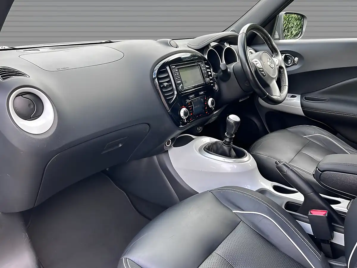 Used 2014 Nissan Juke Tekna Nightshade - Interior and Exterior details 11