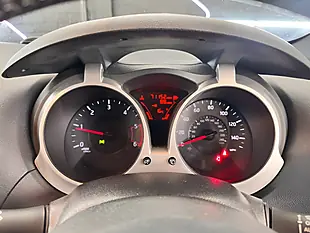 Used 2014 Nissan Juke Tekna Pearl Black - Interior and Exterior details 16