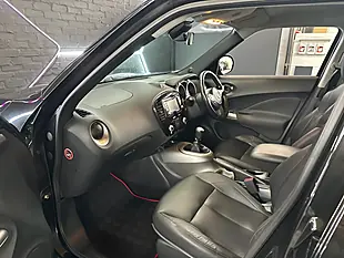 Used 2014 Nissan Juke Tekna Pearl Black - Interior and Exterior details 18