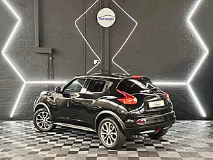 Used 2014 Nissan Juke Tekna Pearl Black - Interior and Exterior details 19