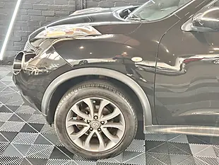 Used 2014 Nissan Juke Tekna Pearl Black - Interior and Exterior details 8