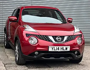 Used 2014 Nissan Juke Tekna Red - Interior and Exterior details 10