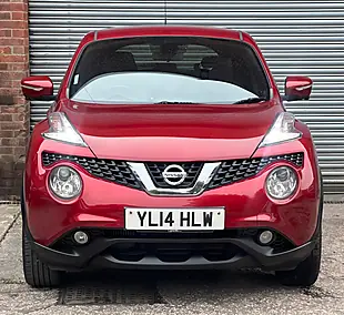 Used 2014 Nissan Juke Tekna Red - Interior and Exterior details 11