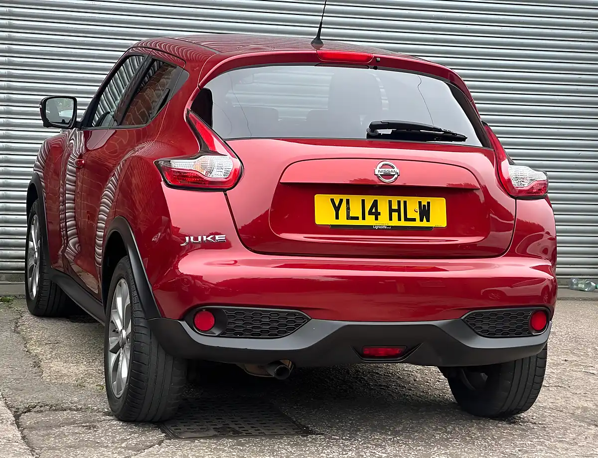 Used 2014 Nissan Juke Tekna Red - Interior and Exterior details 19