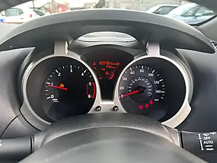 Used 2014 Nissan Juke Tekna Red - Interior and Exterior details 15