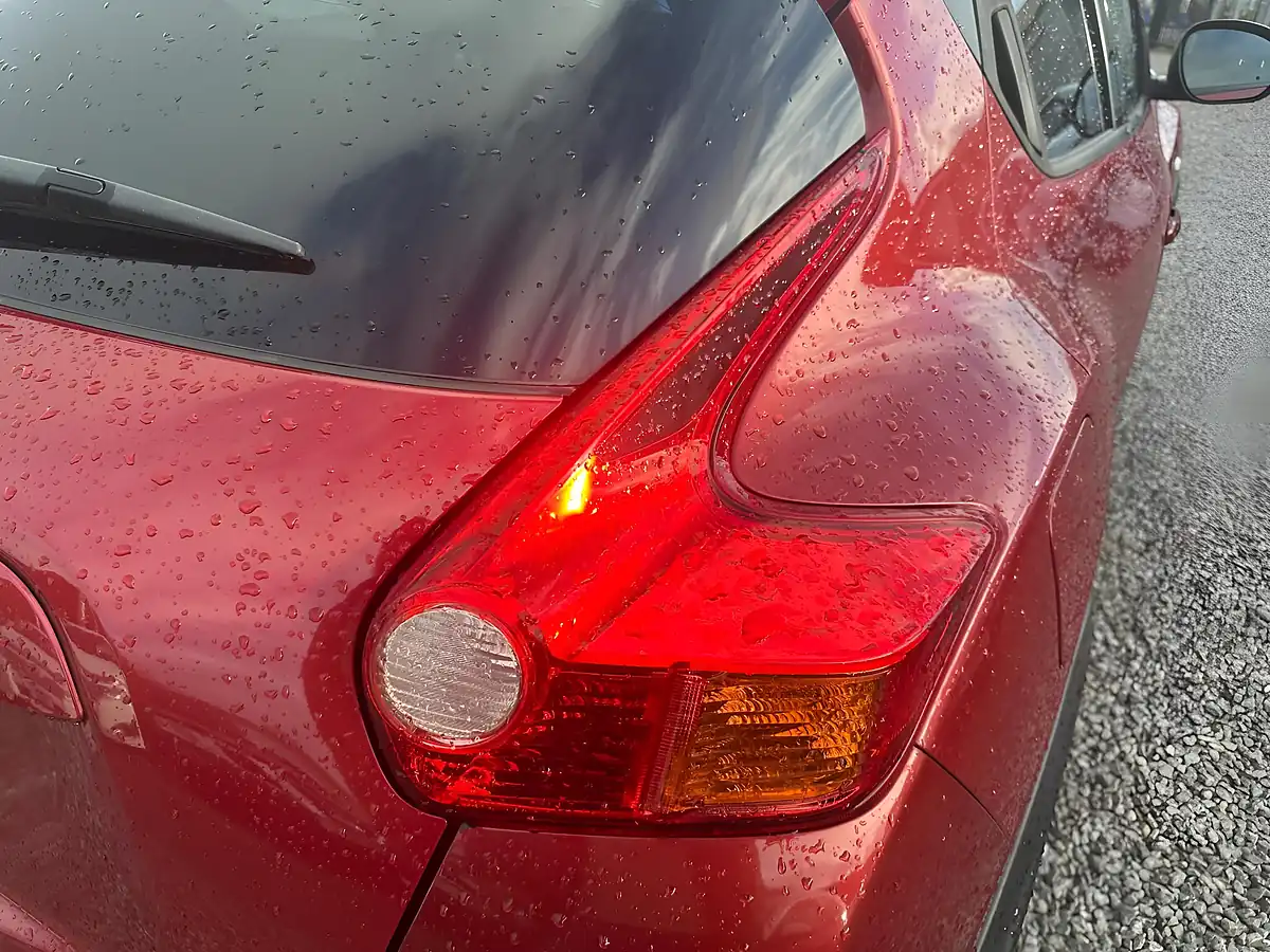 Used 2014 Nissan Juke Tekna Red - Interior and Exterior details 19