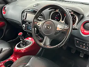 Used 2014 Nissan Juke Tekna White - Interior and Exterior details 3
