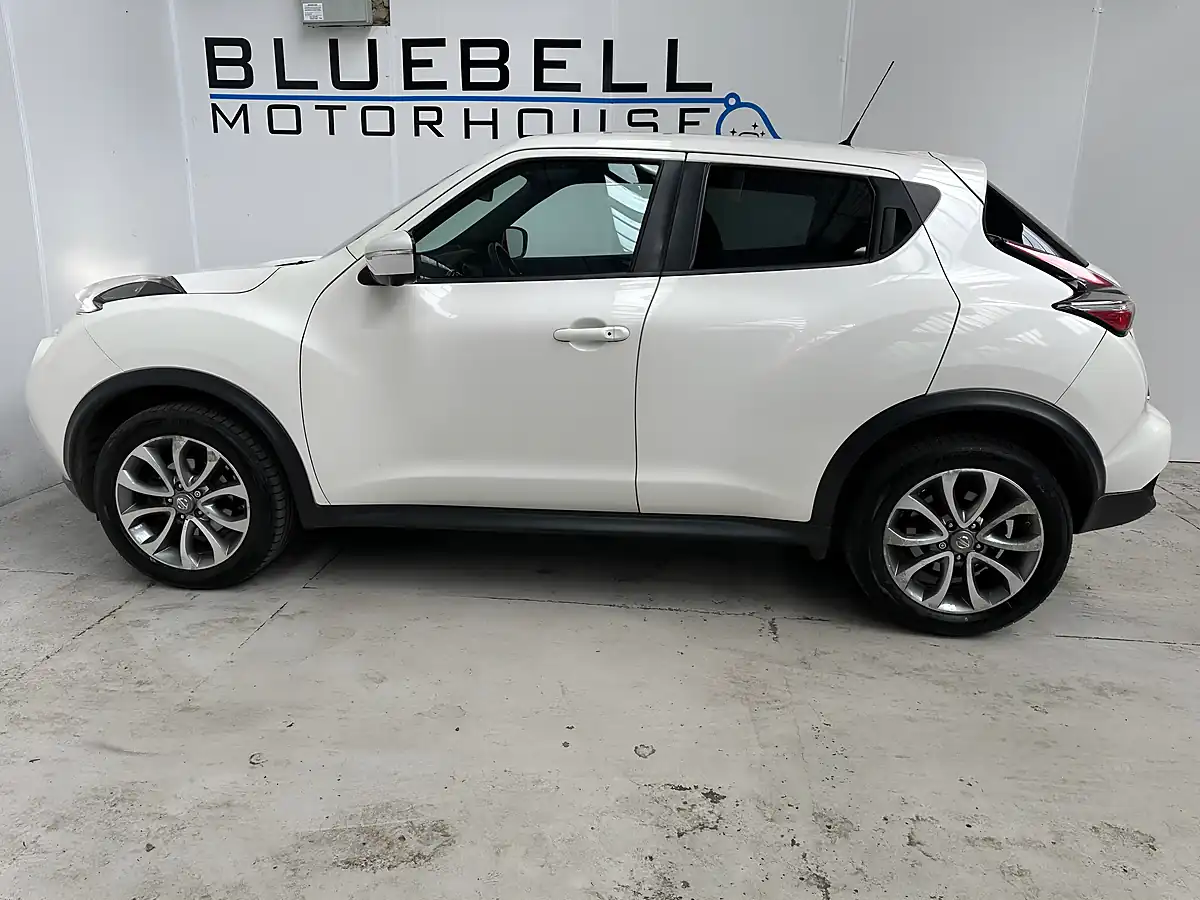 Used 2014 Nissan Juke Tekna White - Interior and Exterior details 7