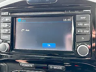 Used 2014 Nissan Juke Tekna White - Interior and Exterior details 14