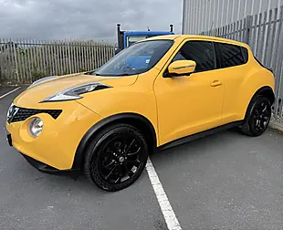 Used 2014 Nissan Juke Tekna Yellow - Interior and Exterior details 2