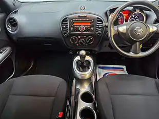 Used 2014 Nissan Juke Visia White - Interior and Exterior details 12