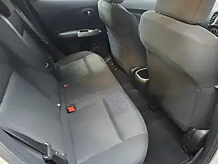 Used 2014 Nissan Juke Visia White - Interior and Exterior details 16