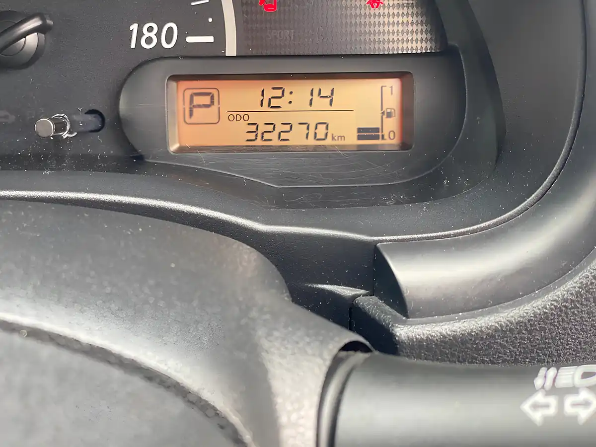 Used 2014 Nissan Micra Acenta Silver - Interior and Exterior details 14