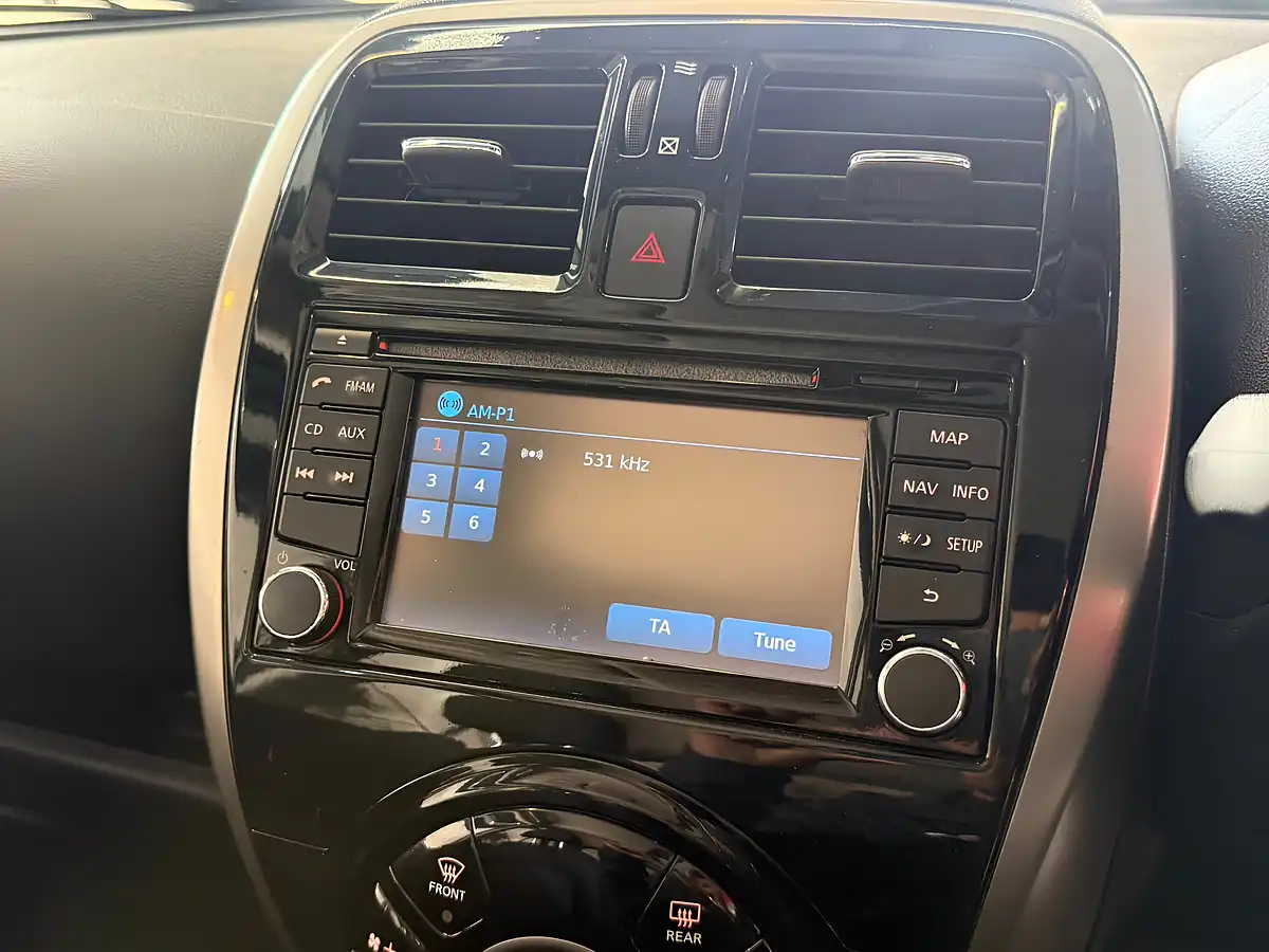Used 2014 Nissan Micra Acenta Silver - Interior and Exterior details 16