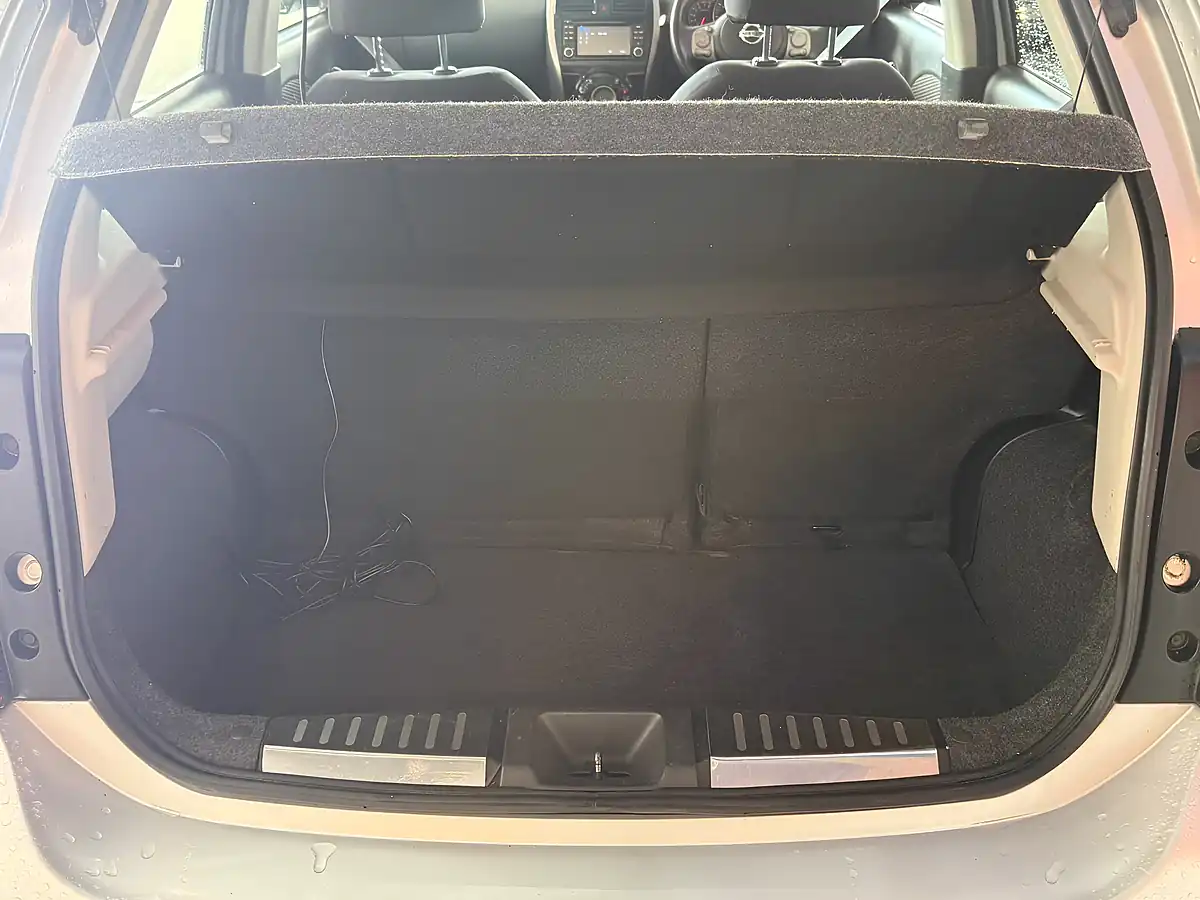 Used 2014 Nissan Micra Acenta Silver - Interior and Exterior details 8
