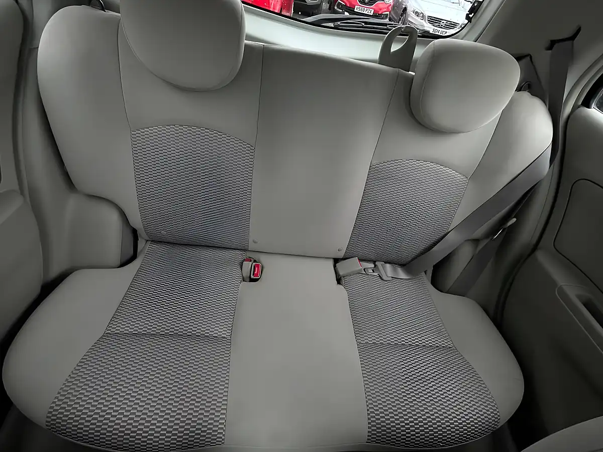 Used 2014 Nissan Micra Acenta White - Interior and Exterior details 12