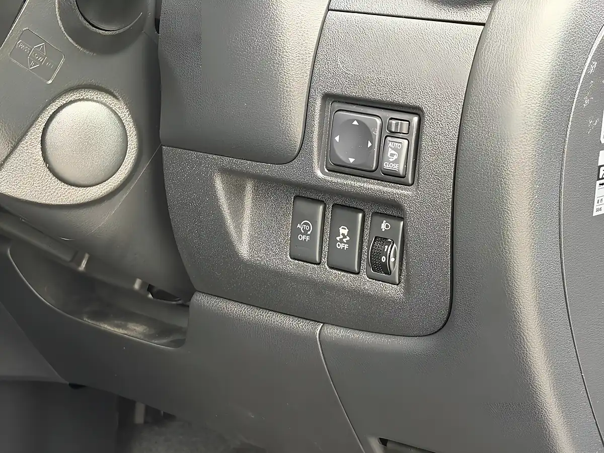 Used 2014 Nissan Micra Nismo Tekna Black - Interior and Exterior details 14