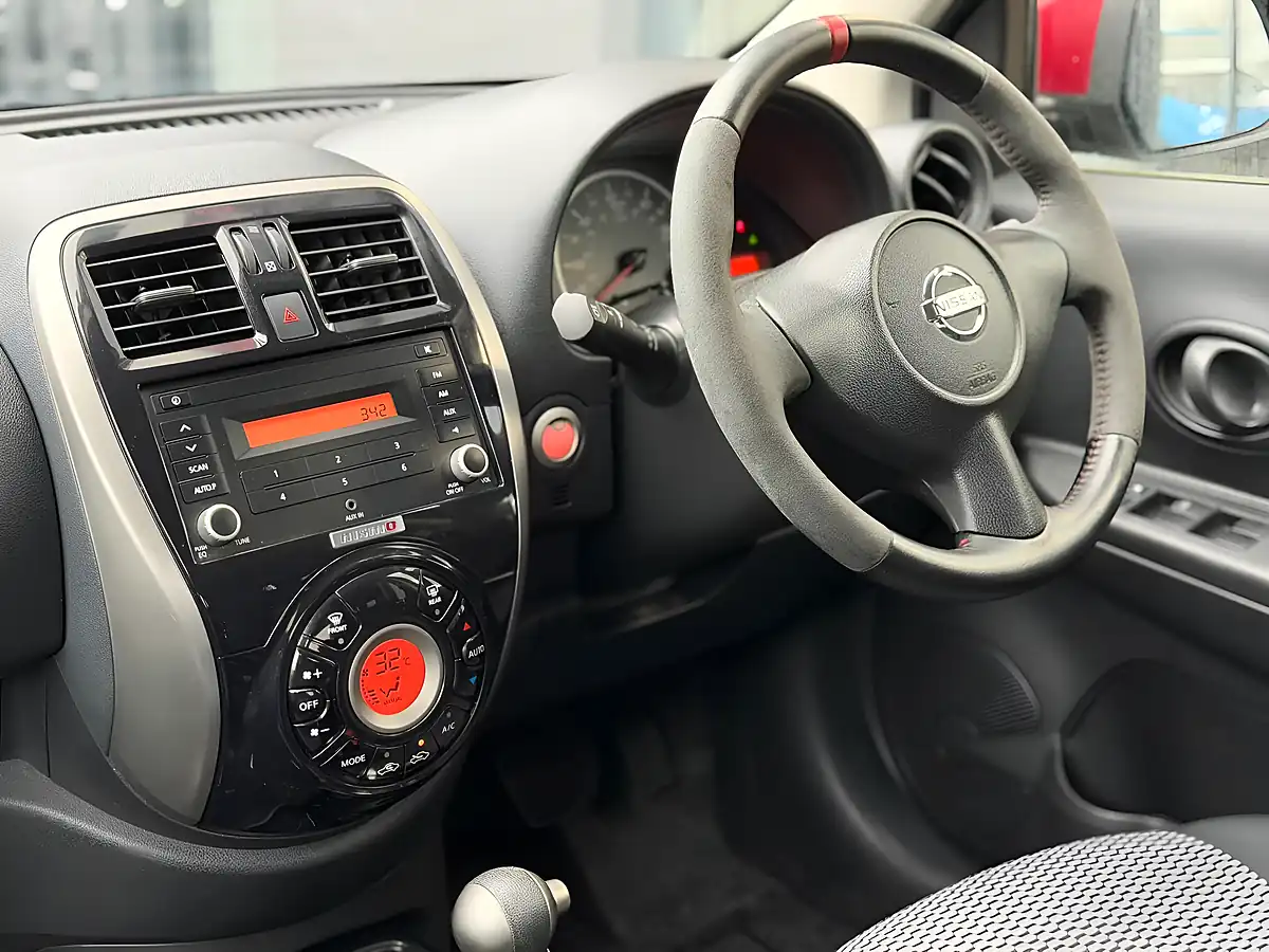 Used 2014 Nissan Micra Nismo Tekna Black - Interior and Exterior details 3