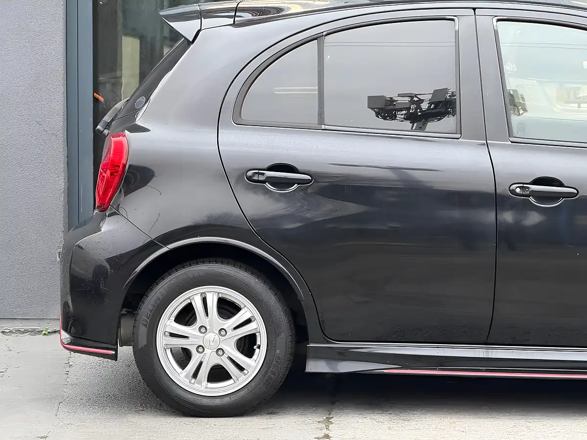 Used 2014 Nissan Micra Nismo Tekna Black - Interior and Exterior details 7