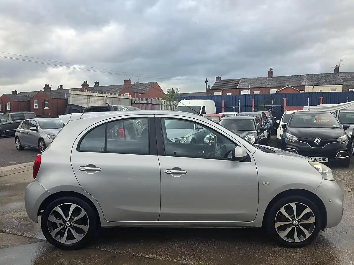 Used 2014 Nissan Micra Tekna Silver - Interior and Exterior details 8