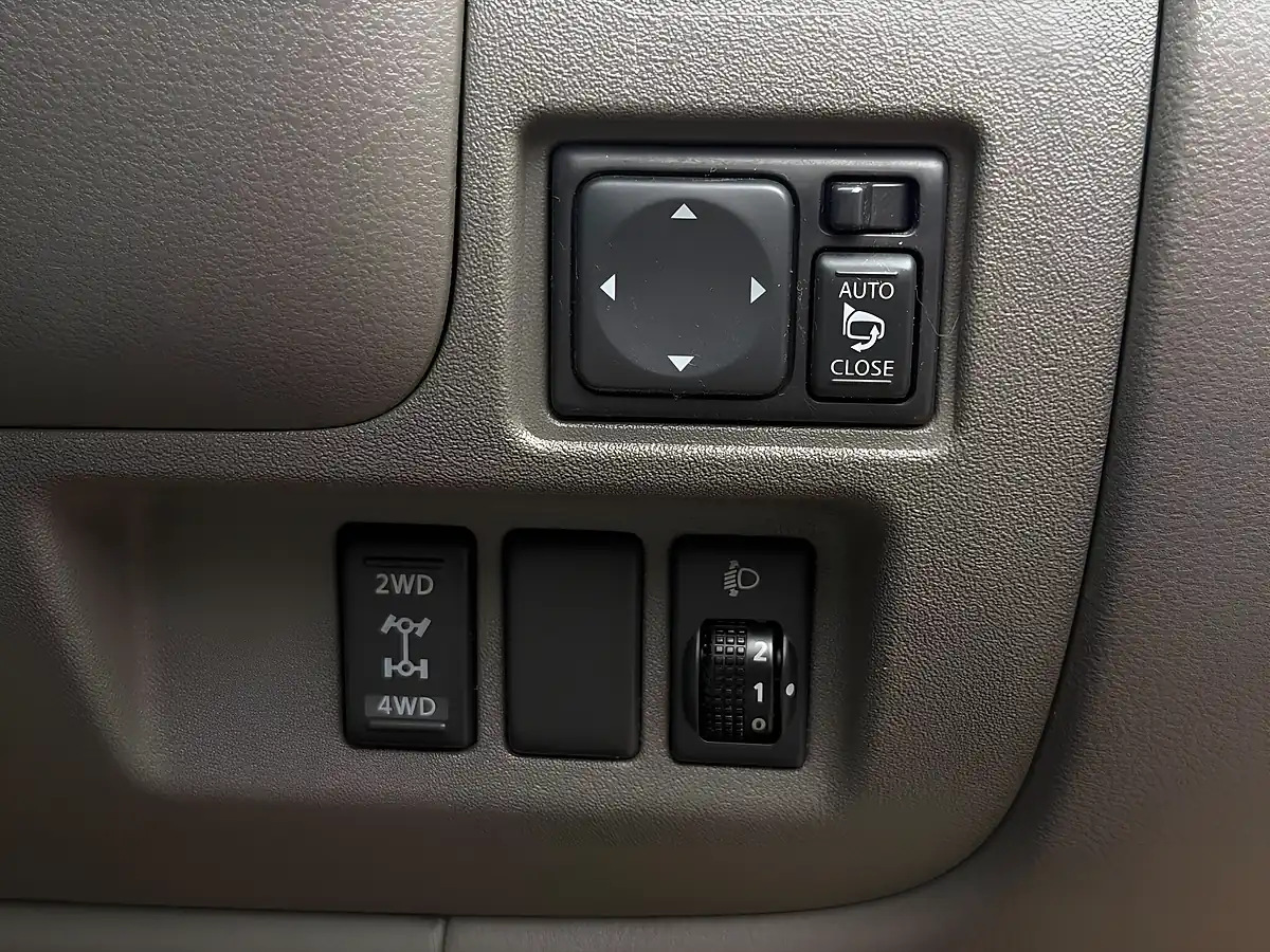 Used 2014 Nissan Micra Visia Orange - Interior and Exterior details 10