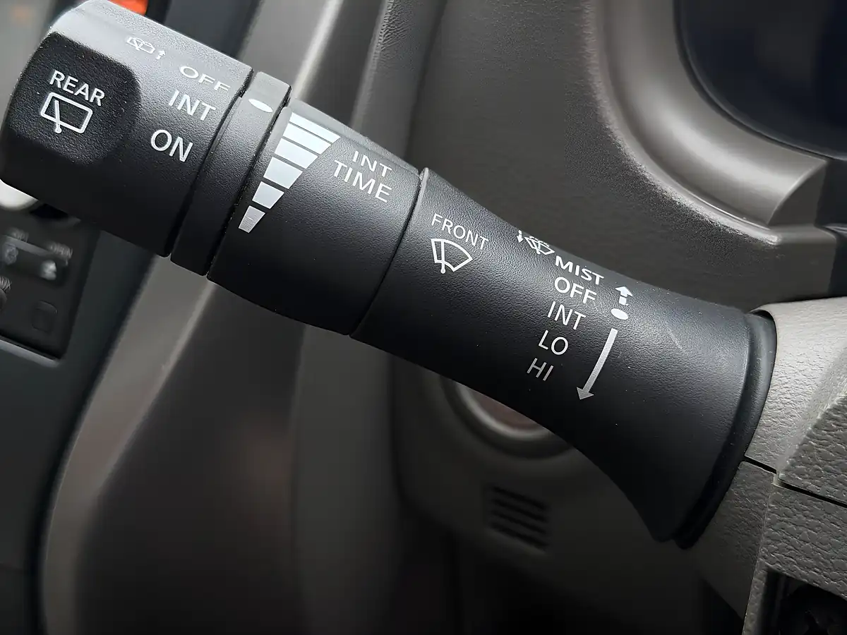 Used 2014 Nissan Micra Visia Orange - Interior and Exterior details 20
