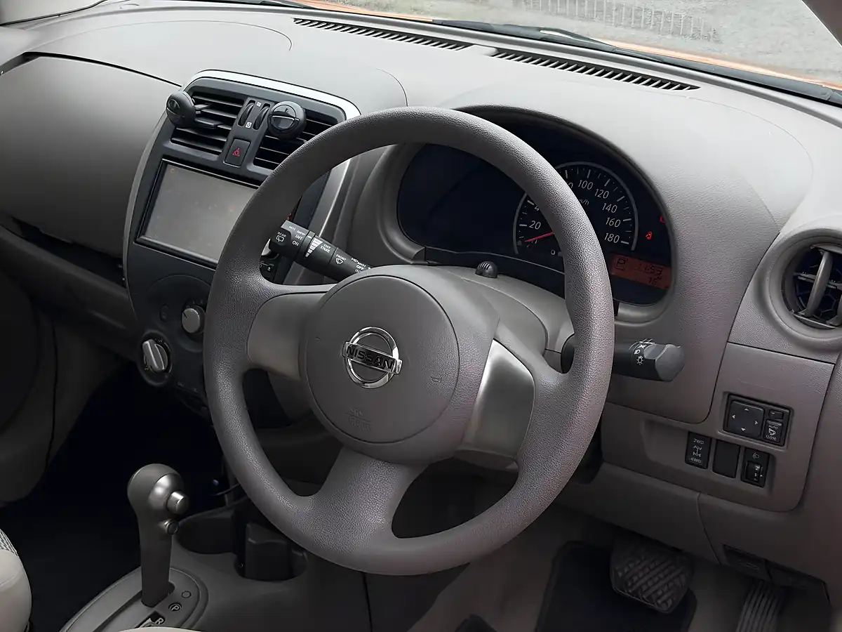 Used 2014 Nissan Micra Visia Orange - Interior and Exterior details 9