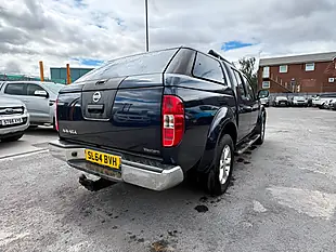 Used 2014 Nissan Navara Tekna Blue - Interior and Exterior details 12