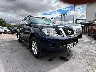 Used 2014 Nissan Navara Tekna Blue - Interior and Exterior details 13
