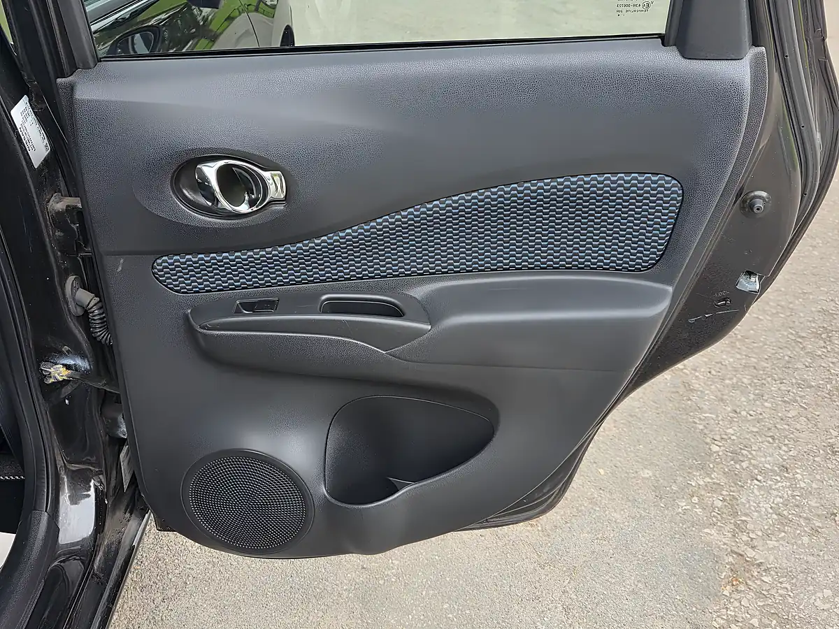 Used 2014 Nissan Note Acenta Black - Interior and Exterior details 12