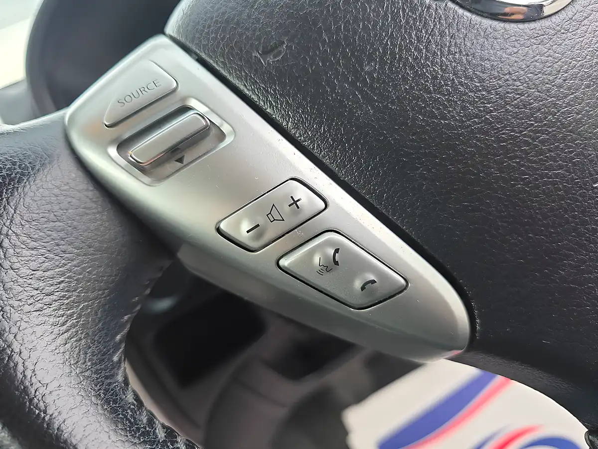 Used 2014 Nissan Note Acenta Black - Interior and Exterior details 16