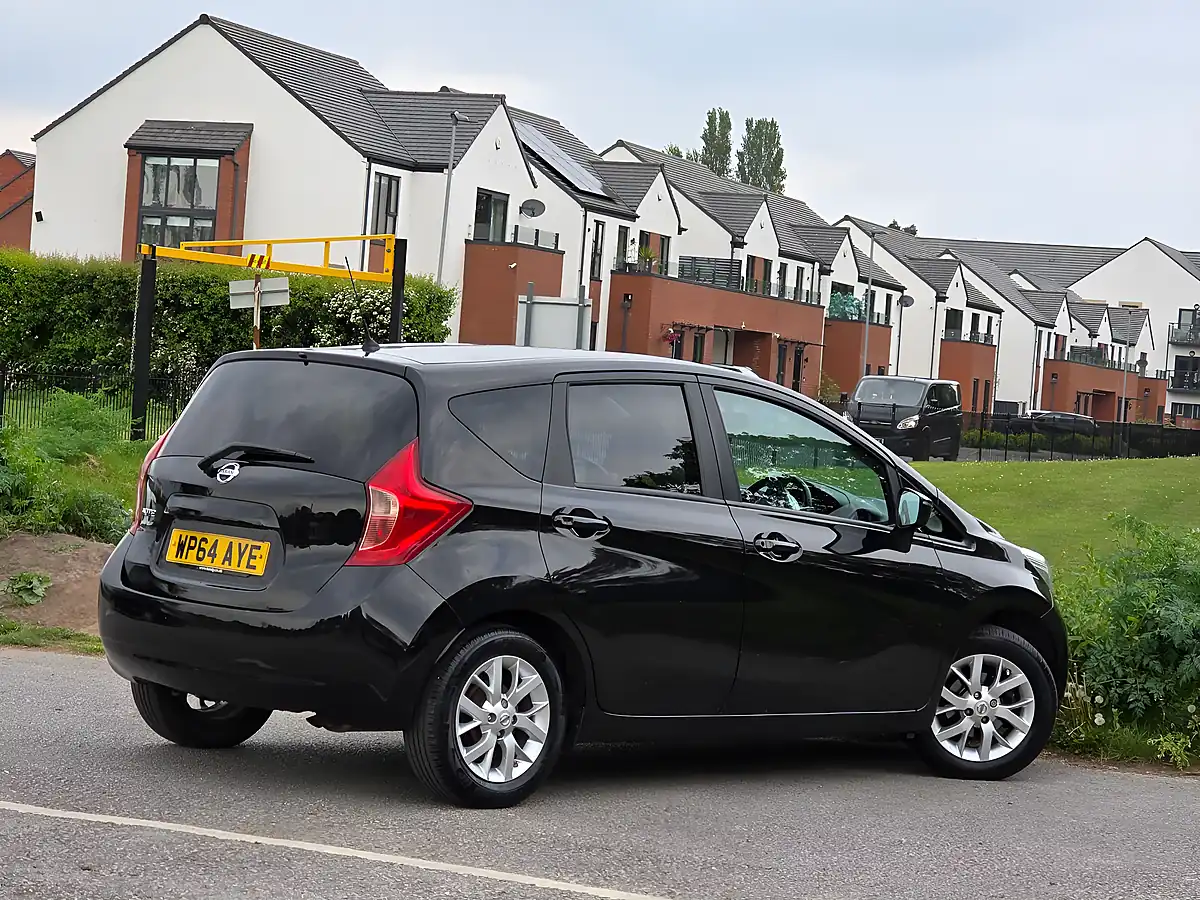 Used 2014 Nissan Note Acenta Black - Interior and Exterior details 7