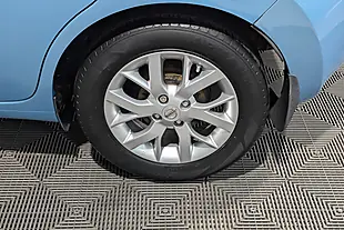 Used 2014 Nissan Note Acenta Blue - Interior and Exterior details 10