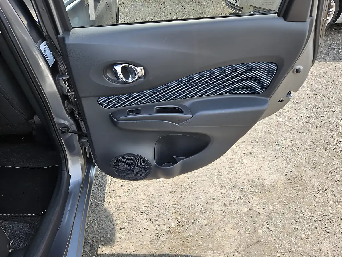 Used 2014 Nissan Note Acenta Grey - Interior and Exterior details 17
