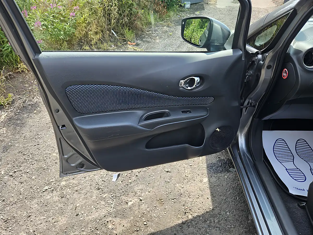 Used 2014 Nissan Note Acenta Grey - Interior and Exterior details 18