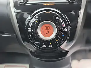 Used 2014 Nissan Note Acenta Premium Black - Interior and Exterior details 11
