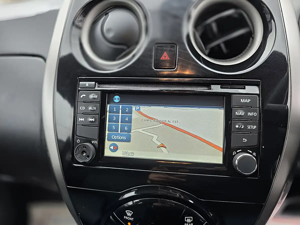 Used 2014 Nissan Note Acenta Premium Black - Interior and Exterior details 12