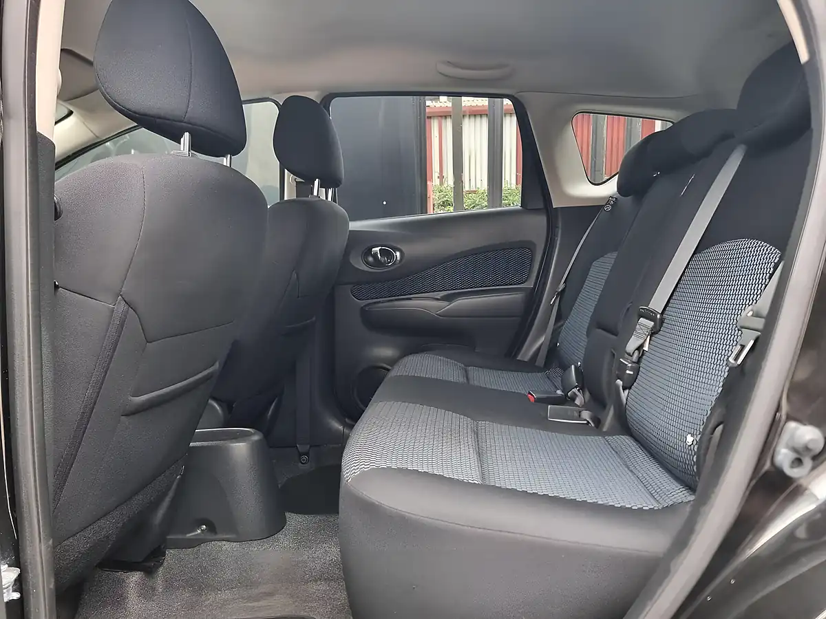 Used 2014 Nissan Note Acenta Premium Black - Interior and Exterior details 14