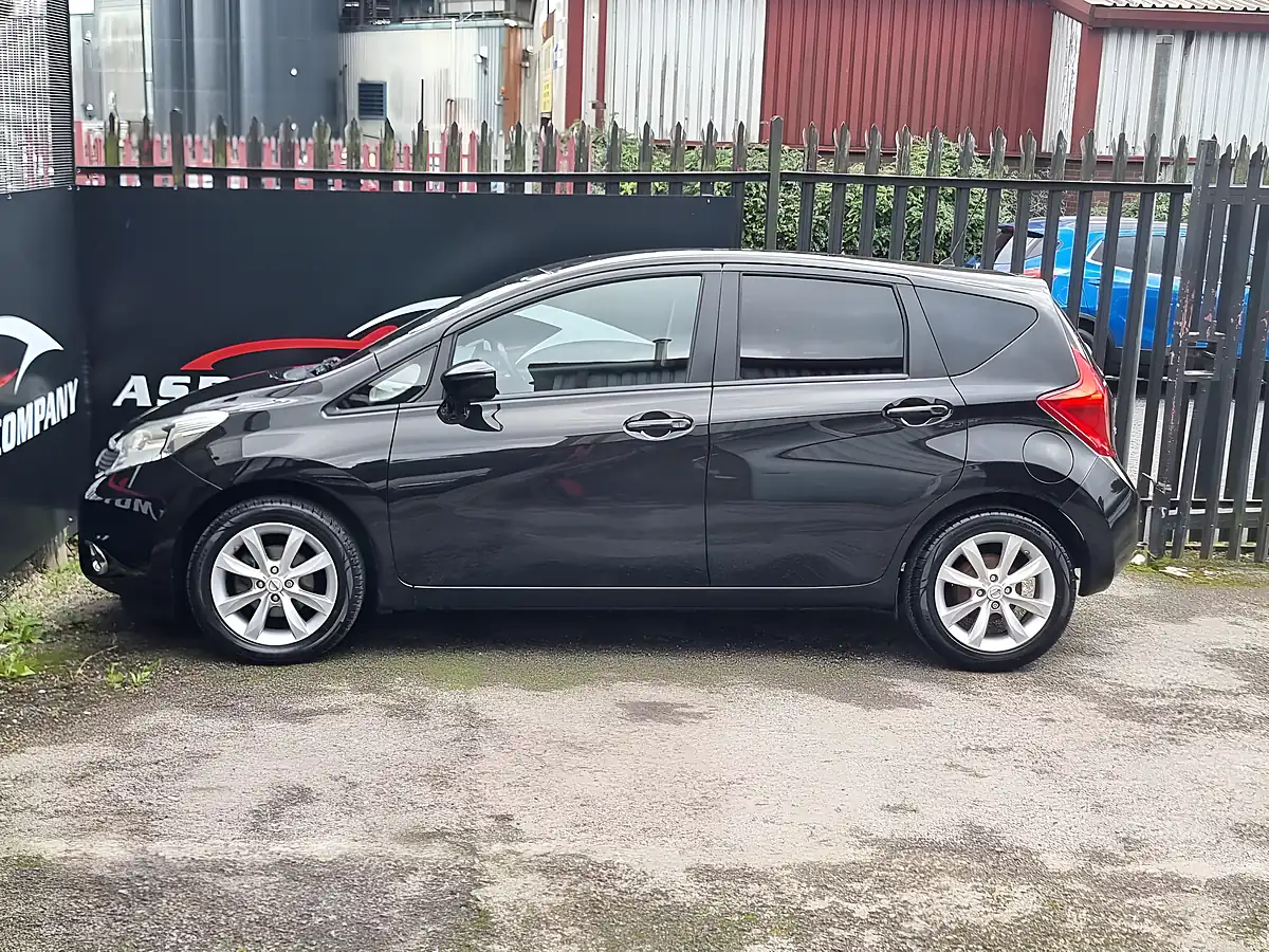Used 2014 Nissan Note Acenta Premium Black - Interior and Exterior details 4