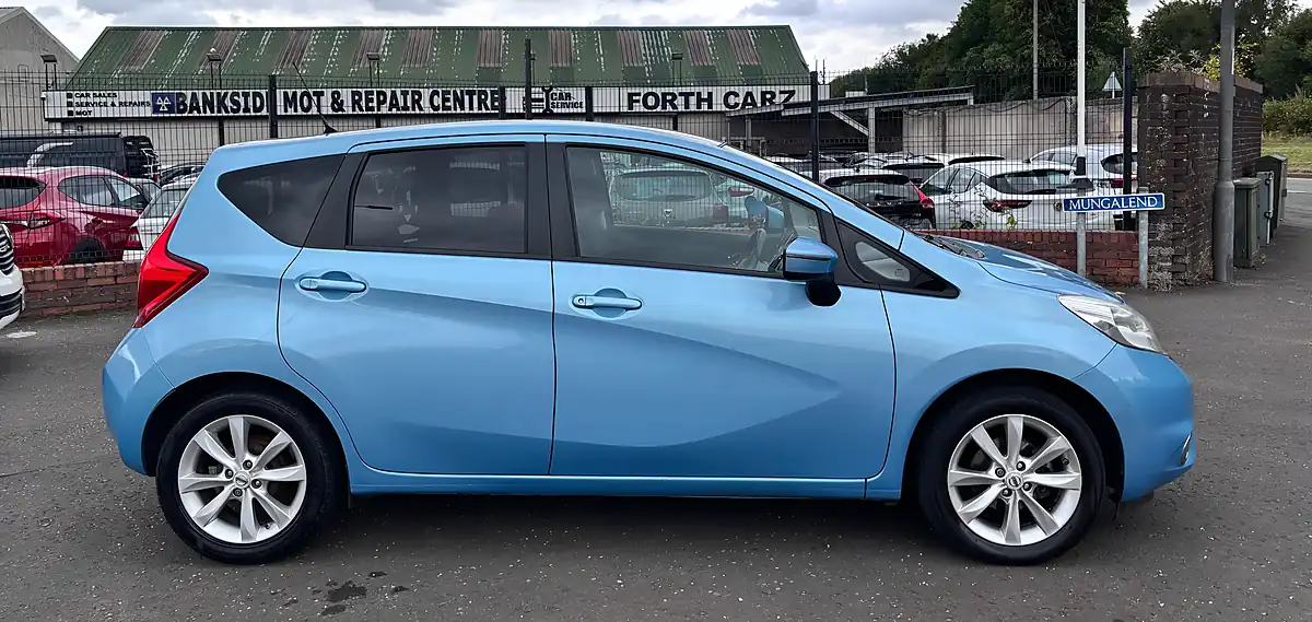 Used 2014 Nissan Note Acenta Premium Blue - Interior and Exterior details 2