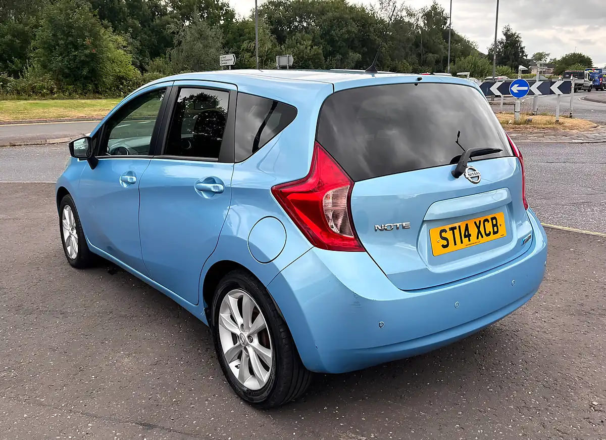 Used 2014 Nissan Note Acenta Premium Blue - Interior and Exterior details 4
