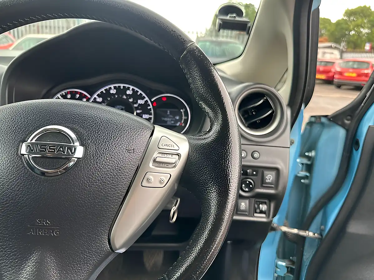 Used 2014 Nissan Note Acenta Premium Blue - Interior and Exterior details 16
