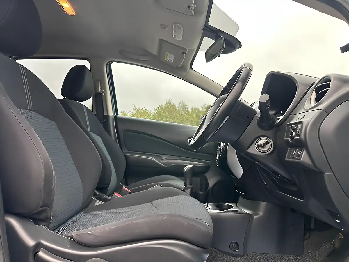 Used 2014 Nissan Note Acenta Premium Blue - Interior and Exterior details 5