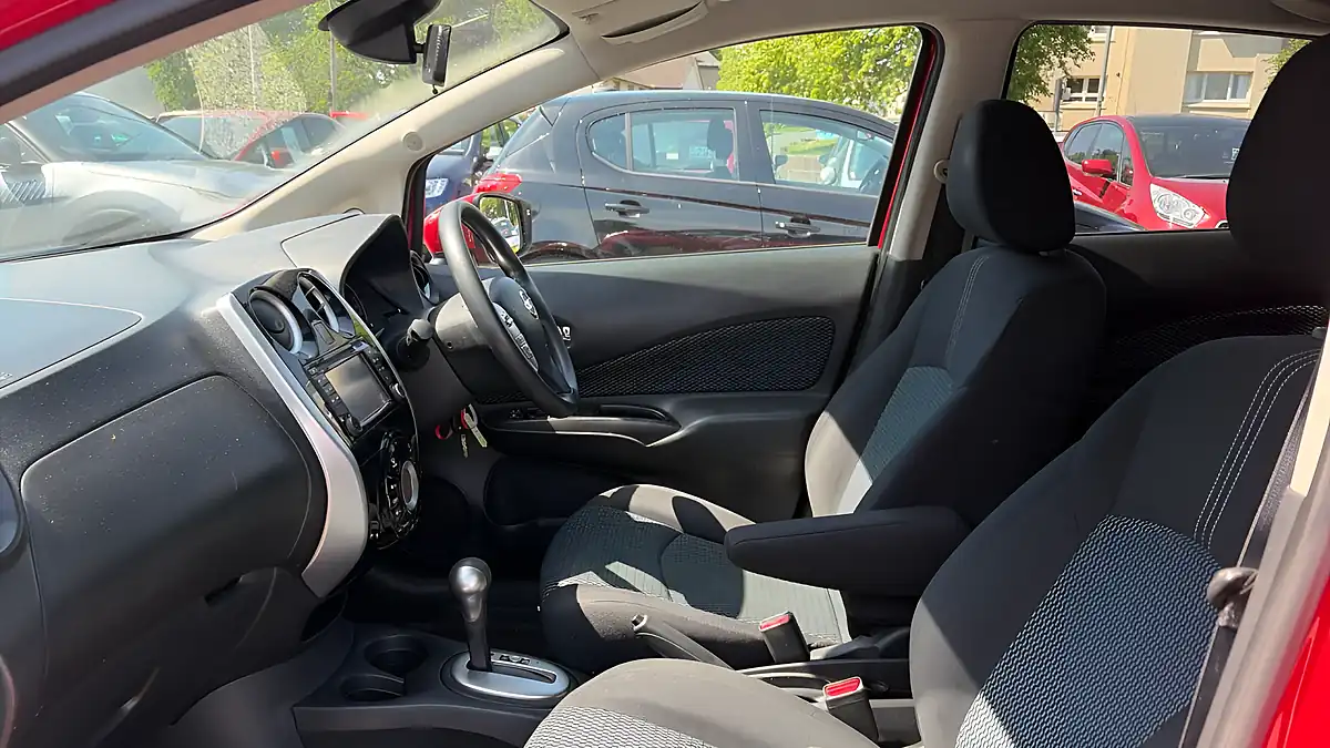 Used 2014 Nissan Note Acenta Premium Red - Interior and Exterior details 6