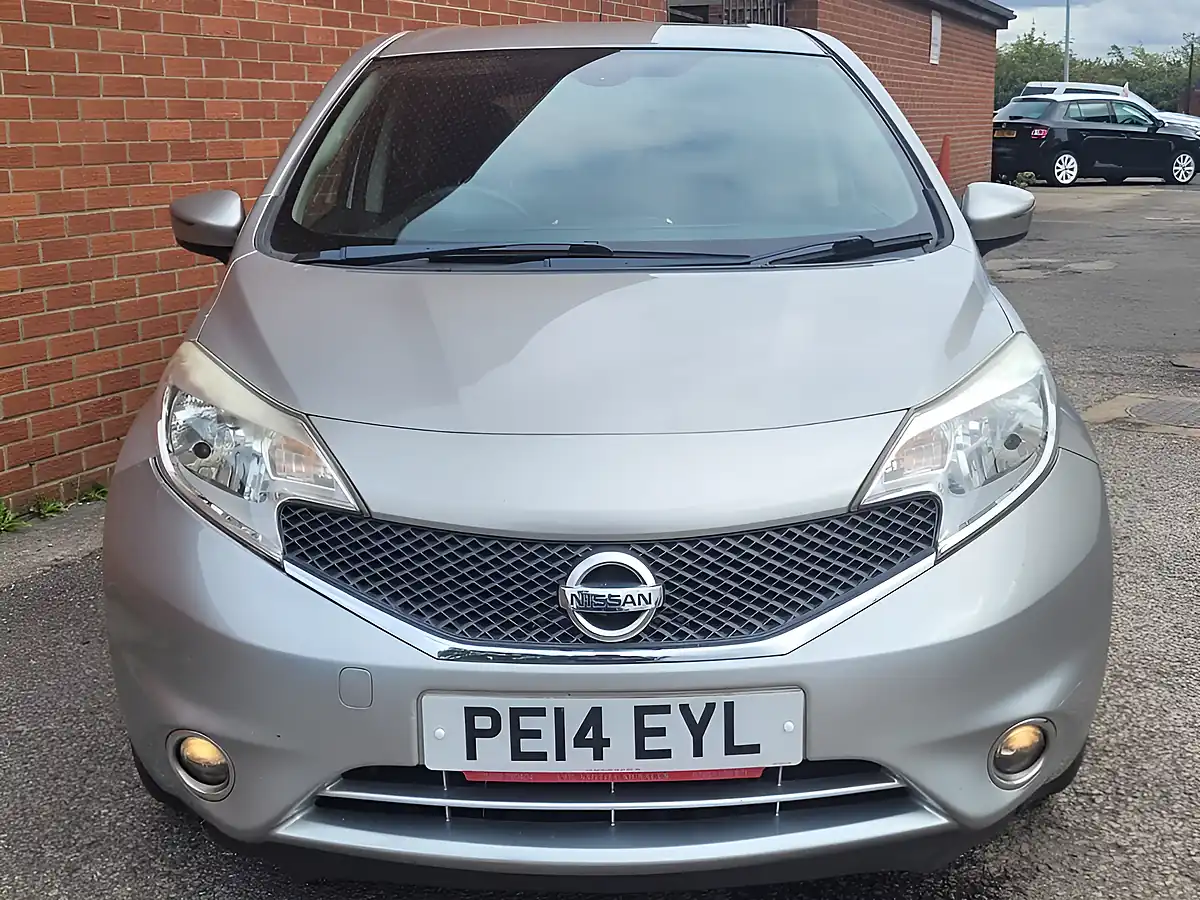 Used 2014 Nissan Note Acenta Premium Silver - Interior and Exterior details 9